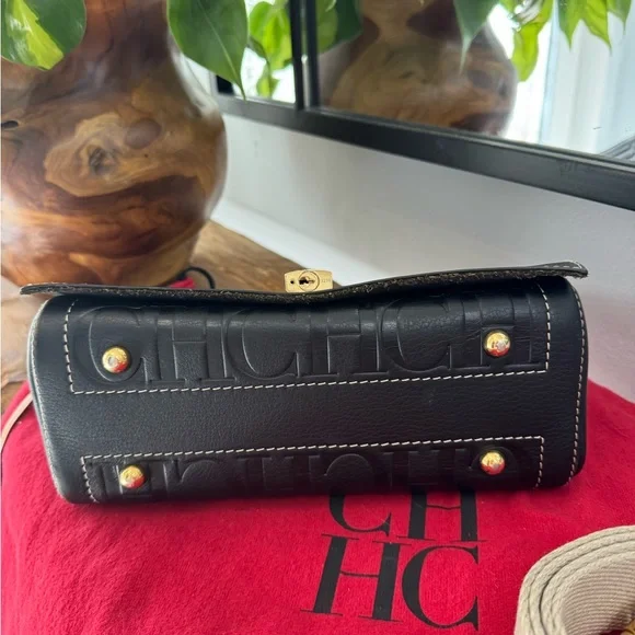 Carolina Herrera / ANDY LOCKED CROSSBODY I MEDIUM
HOULDER BAG - Picture 5 of 15